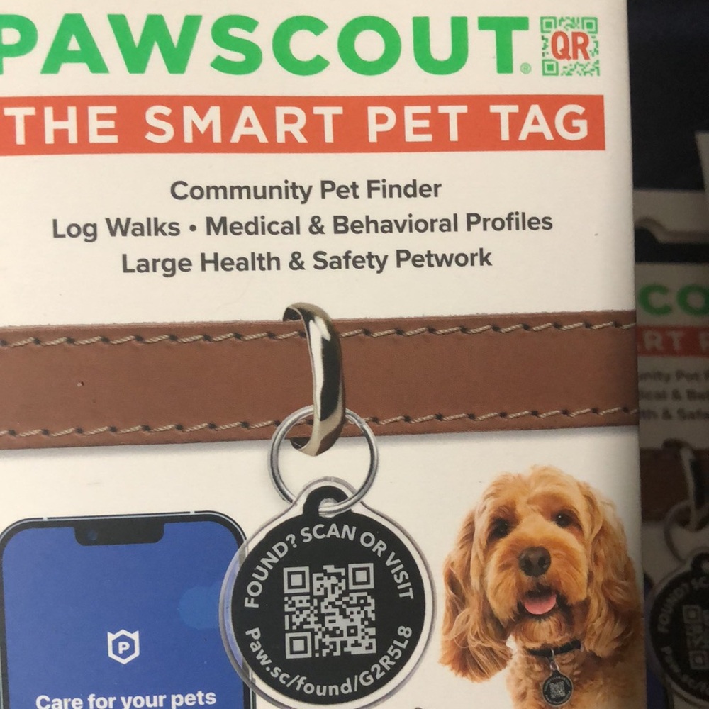 🆕 8 new PAWSCOUT the smart pet tag. Download the app find out where your pet is!